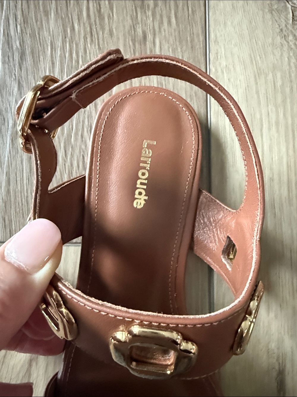 Larroude Caramel Brown Leather Sandals with Gold Hardware | Size 7 - Picture 4 of 8